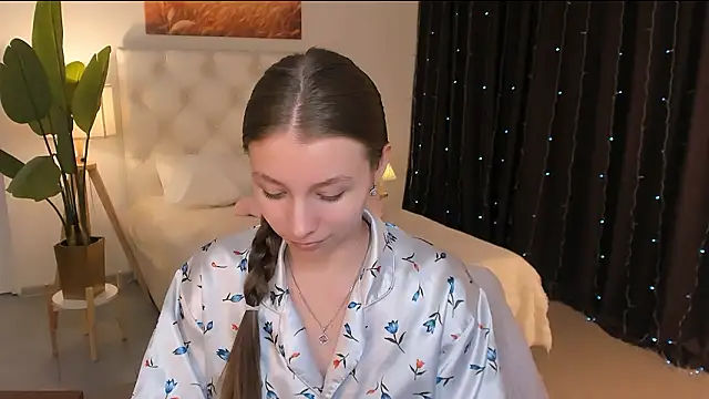 JulieDaniel online show from 03/31/26, 08:37