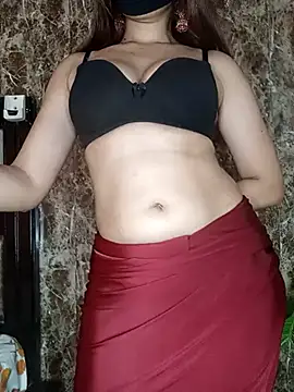 Snapshot of Hot_malika19 chatting on 06/27/26, 01:06 Hot malika19 online show from 06/27/26, 01:06