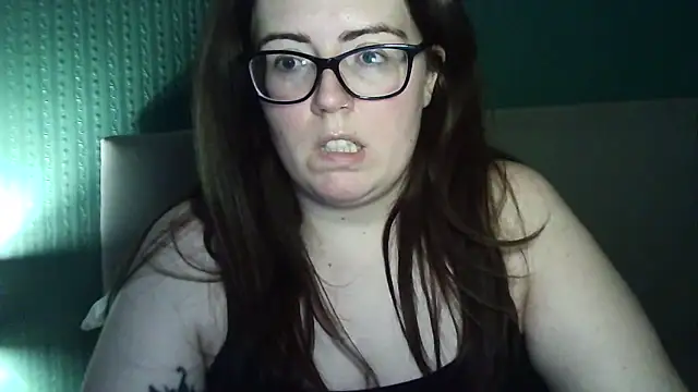 Snapshot of Curvy-BellaX chatting on 10/06/25, 07:55 Curvy-BellaX online show from 10/06/25, 07:55