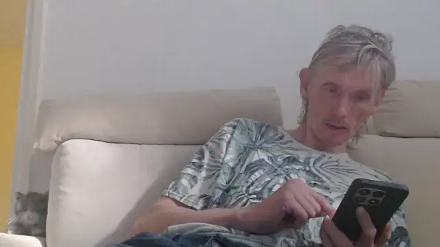 k74robert online show from 11/01/25, 01:02