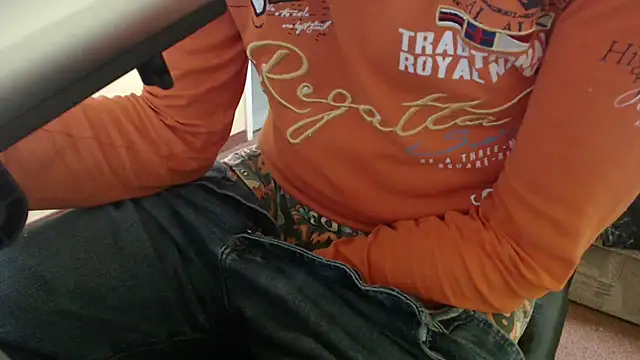 Snapshot of k74robert chatting on 01/17/26, 10:02 k74robert online show from 01/17/26, 10:02