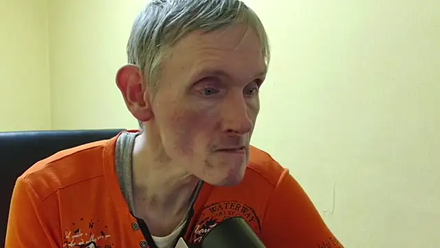 Snapshot of k74robert chatting on 02/05/26, 04:55 k74robert online show from 02/05/26, 04:55