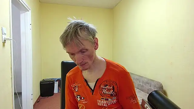 Snapshot of k74robert chatting on 02/27/26, 10:15 k74robert online show from 02/27/26, 10:15