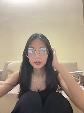 Lil-Gi online show from 11/13/25, 03:55