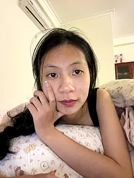 Lil-Gi online show from 11/22/25, 04:39