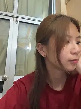 Snapshot of Lil-Gi chatting on 04/26/26, 04:15 Lil-Gi online show from 04/26/26, 04:15