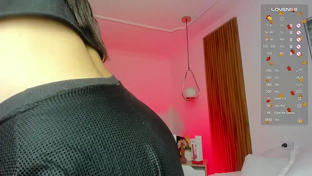 NicolWhite online show from 09/18/25, 12:07