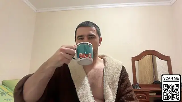 Snapshot of Hard_to_Obey chatting on 12/21/25, 02:46 Hard to Obey online show from 12/21/25, 02:46