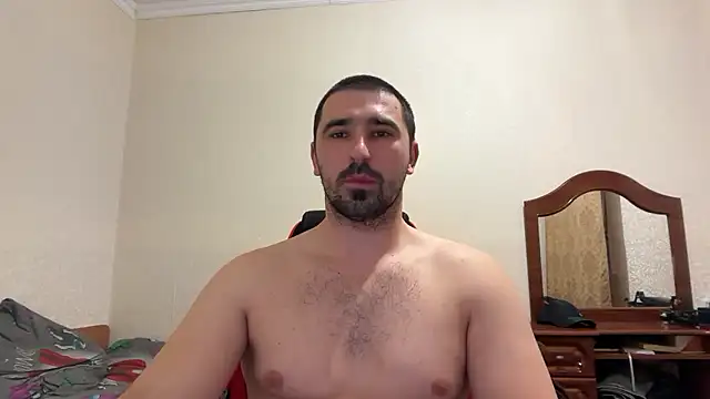 Snapshot of Hard_to_Obey chatting on 01/08/26, 08:22 Hard to Obey online show from 01/08/26, 08:22