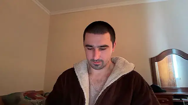 Snapshot of Hard_to_Obey chatting on 01/10/26, 01:13 Hard to Obey online show from 01/10/26, 01:13