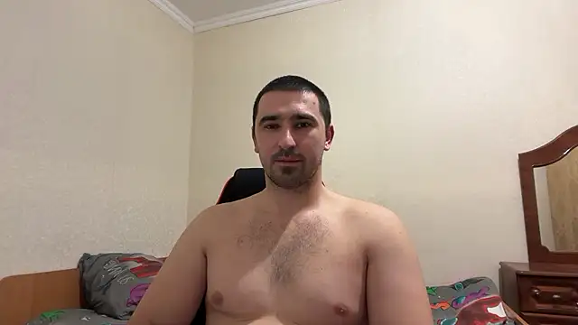 Snapshot of Hard_to_Obey chatting on 01/12/26, 07:08 Hard to Obey online show from 01/12/26, 07:08