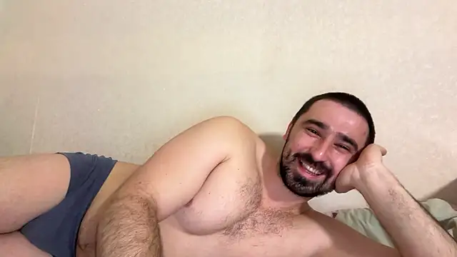 Snapshot of Hard_to_Obey chatting on 02/12/26, 06:14 Hard to Obey online show from 02/12/26, 06:14