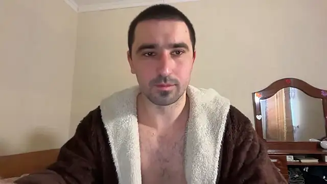 Snapshot of Hard_to_Obey chatting on 02/14/26, 02:03 Hard to Obey online show from 02/14/26, 02:03