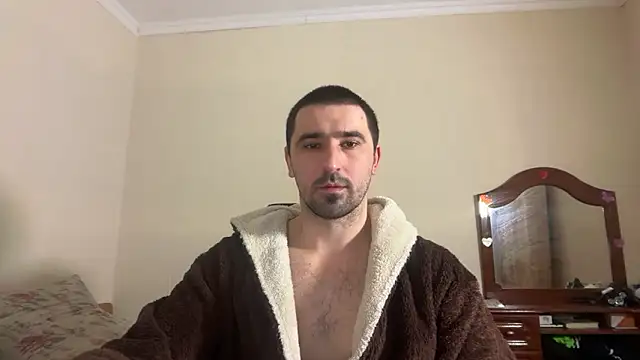 Snapshot of Hard_to_Obey chatting on 02/18/26, 05:42 Hard to Obey online show from 02/18/26, 05:42