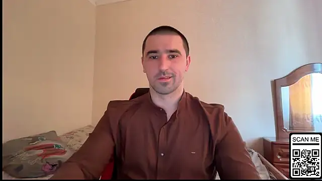 Snapshot of Hard_to_Obey chatting on 03/01/26, 01:35 Hard to Obey online show from 03/01/26, 01:35