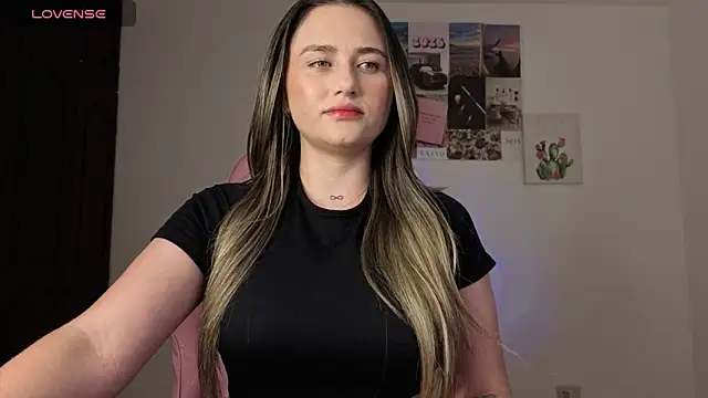 Veronika  Winslow  online show from 04/24/26, 06:27