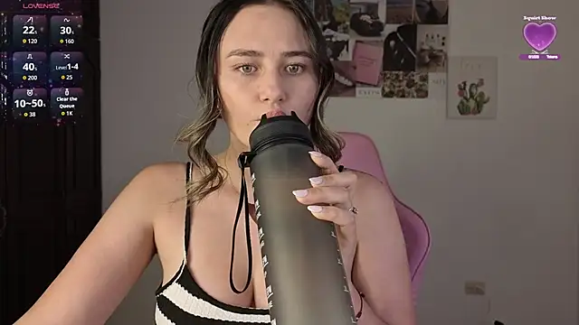 Veronika  Winslow  online show from 07/15/26, 08:08