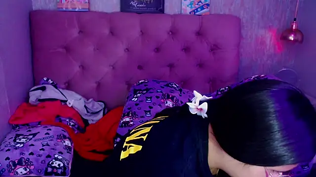 laurenelove online show from 09/10/25, 02:17