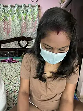 Lovlycouple1 online show from 04/01/26, 03:07