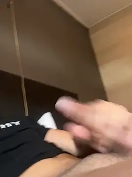 Snapshot of alfarolemmer chatting on 03/01/26, 01:57 alfarolemmer online show from 03/01/26, 01:57