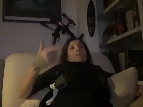 dddasani online show from 11/15/25, 04:10