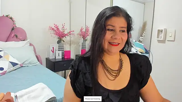 kiraGeiner online show from 04/06/26, 12:08