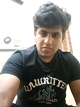 nareshrddd5 online show from 10/08/25, 04:59