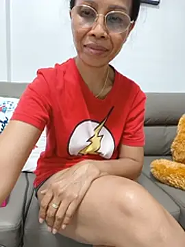 Mama Eva 1 online show from 06/01/26, 10:17