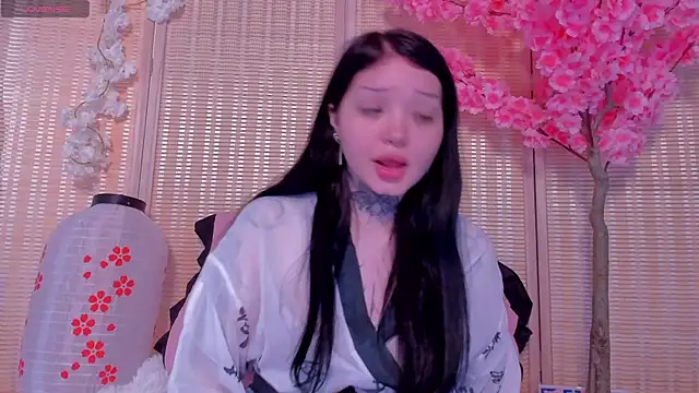 Snapshot of Lein_Bone chatting on 09/11/25, 02:11 Lein Bone online show from 09/11/25, 02:11