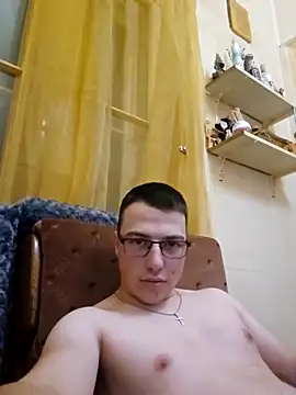 Snapshot of kristaly791 chatting on 10/25/25, 06:13 kristaly791 online show from 10/25/25, 06:13