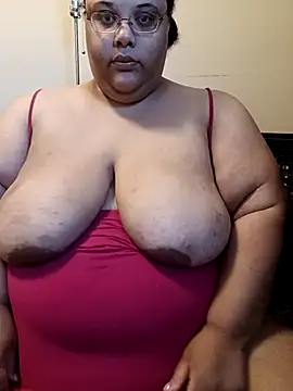 Snapshot of SexyBBW10790 chatting on 09/27/25, 01:16 SexyBBW10790 online show from 09/27/25, 01:16