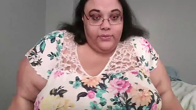 SexyBBW10790 online show from 04/24/26, 02:08