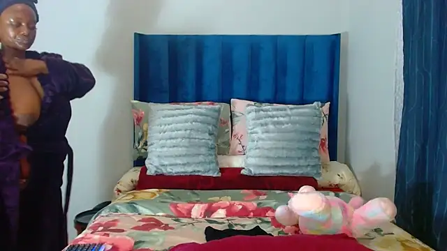 Candycrush2555 online show from 04/23/26, 03:25