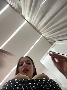 Anyssia online show from 03/18/26, 06:44