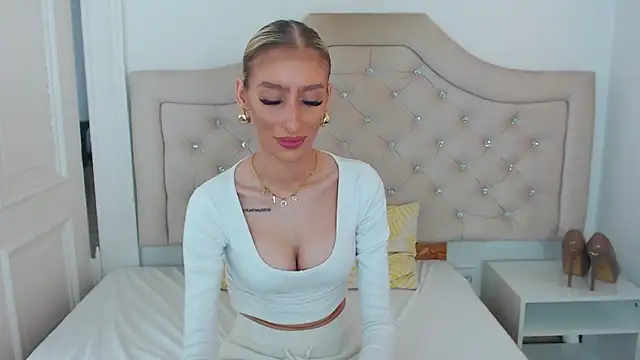 NatalieSensual online show from 04/19/26, 11:53