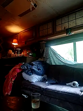 ShawnandDani7074 online show from 04/23/26, 07:16