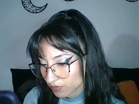 Snapshot of a_miss chatting on 09/13/25, 05:57 a miss online show from 09/13/25, 05:57