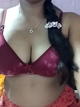 Snapshot of Tamil_Amul chatting on 11/12/25, 05:46 Tamil Amul online show from 11/12/25, 05:46