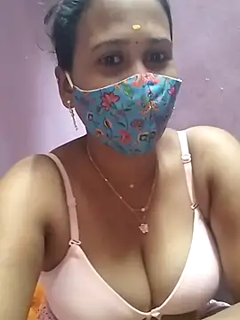 Snapshot of Tamil_Amul chatting on 11/27/25, 12:40 Tamil Amul online show from 11/27/25, 12:40