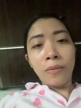 Snapshot of Minee1202 chatting on 09/22/25, 12:45 Minee1202 online show from 09/22/25, 12:45