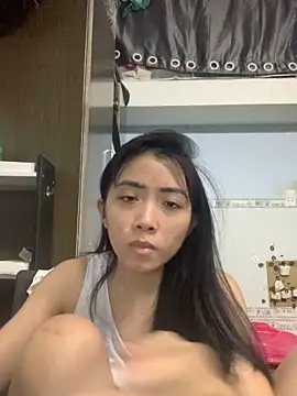 Snapshot of Minee1202 chatting on 09/22/25, 04:09 Minee1202 online show from 09/22/25, 04:09