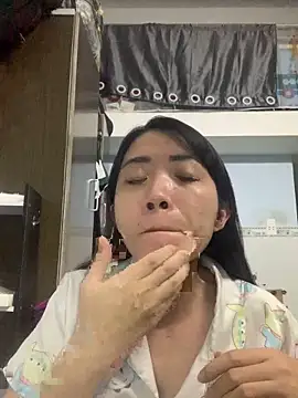 Snapshot of Minee1202 chatting on 09/24/25, 12:36 Minee1202 online show from 09/24/25, 12:36