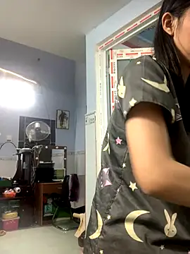 Snapshot of Minee1202 chatting on 09/26/25, 12:36 Minee1202 online show from 09/26/25, 12:36