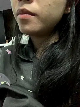 Snapshot of Minee1202 chatting on 10/09/25, 04:38 Minee1202 online show from 10/09/25, 04:38