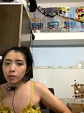 Snapshot of Minee1202 chatting on 10/16/25, 07:53 Minee1202 online show from 10/16/25, 07:53