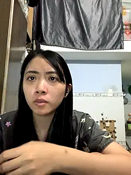 Snapshot of Minee1202 chatting on 10/25/25, 01:13 Minee1202 online show from 10/25/25, 01:13