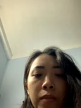 Snapshot of Minee1202 chatting on 11/03/25, 04:19 Minee1202 online show from 11/03/25, 04:19