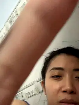 Snapshot of Minee1202 chatting on 11/07/25, 05:18 Minee1202 online show from 11/07/25, 05:18