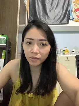 Snapshot of Minee1202 chatting on 11/17/25, 12:49 Minee1202 online show from 11/17/25, 12:49