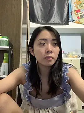 Snapshot of Minee1202 chatting on 11/26/25, 12:44 Minee1202 online show from 11/26/25, 12:44